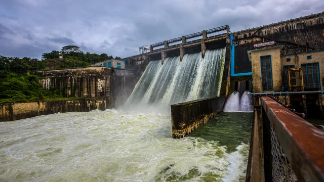 Bhadra Dam - Engineering Marvel and Scenic Paradise
